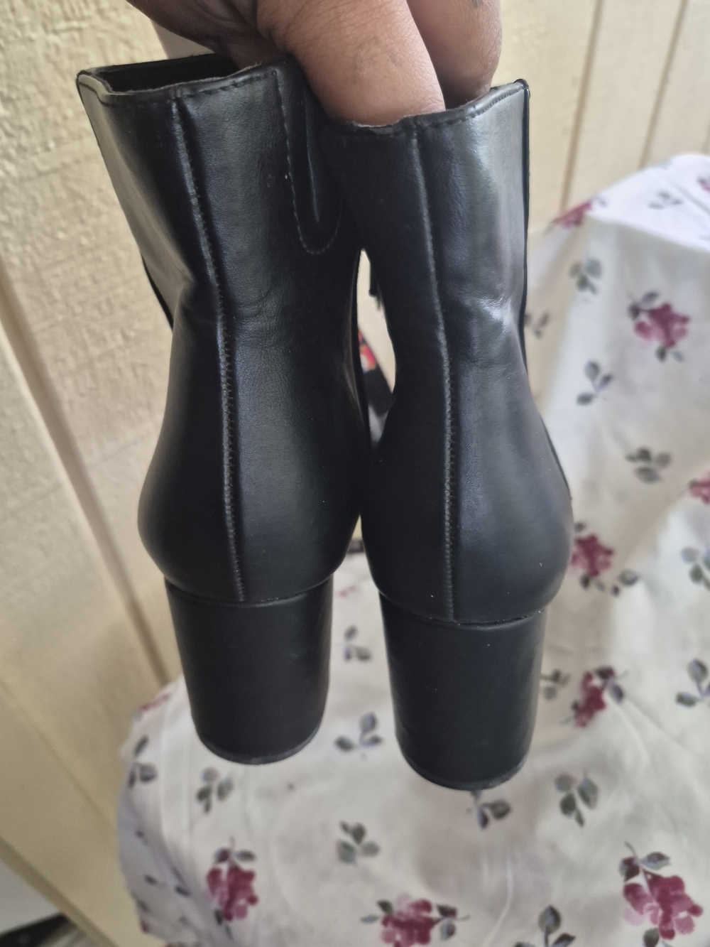 Black Women's Block Heel Ankle Boots - Classic Street Style